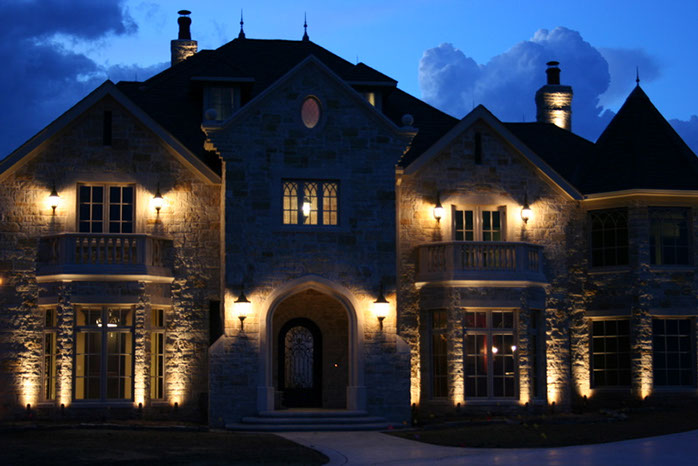 Exterior Lighting Tips (Acclaim Lighting)